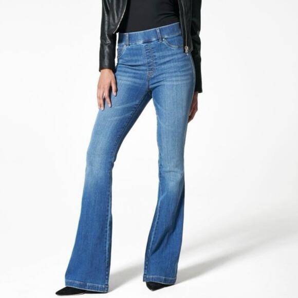 NWT Spanx Flare Jeans Vintage Indigo - Picture 1 of 5